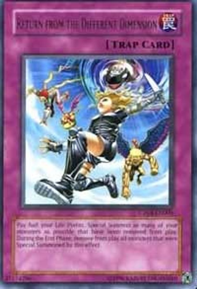 Retour d'une dimension différente [CP04-EN009] Rare 