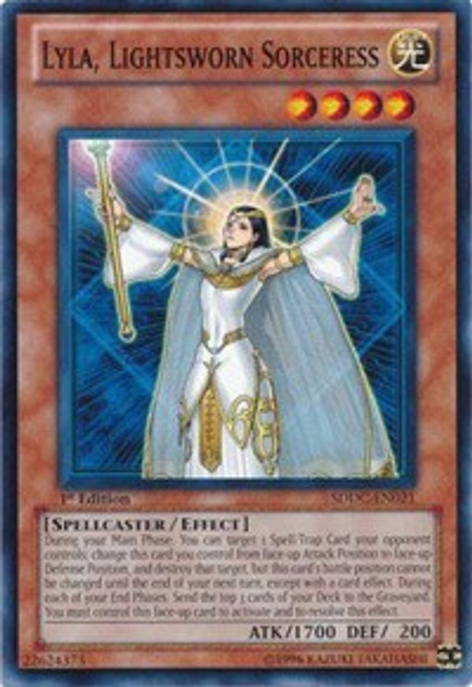 Lyla, Lightsworn Sorceress (SDDC-EN021) - Common